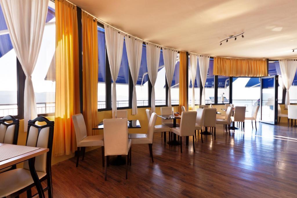 פלומין Hotel Flanona מראה חיצוני תמונה